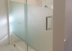 Jateamento de vidros laminados